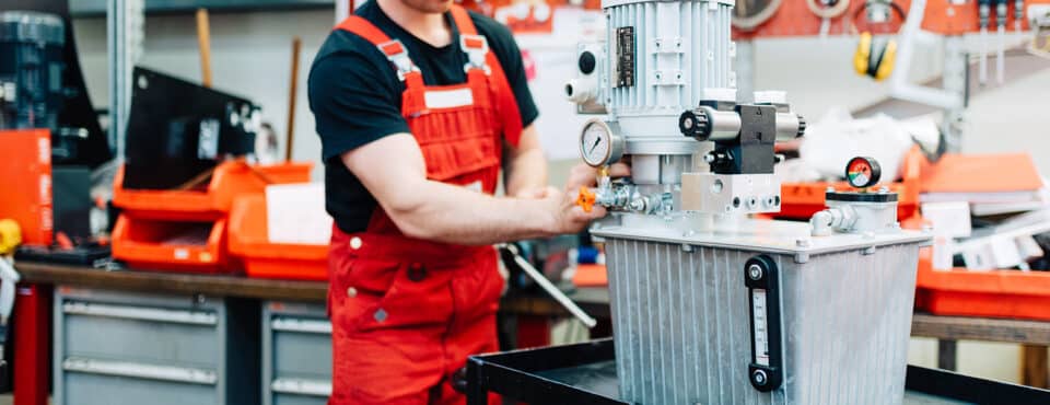 Aggregatebau von HANSA-FLEX