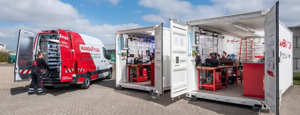 Hydraulik-Werkstatt-Container geöffnet